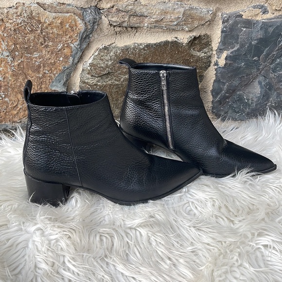 Everlane The Boss Boot Pebbled Black Italian Leather Block Heel size 8.5 - Picture 7 of 13